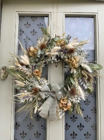 Autumn fresh and dried neutral wreath